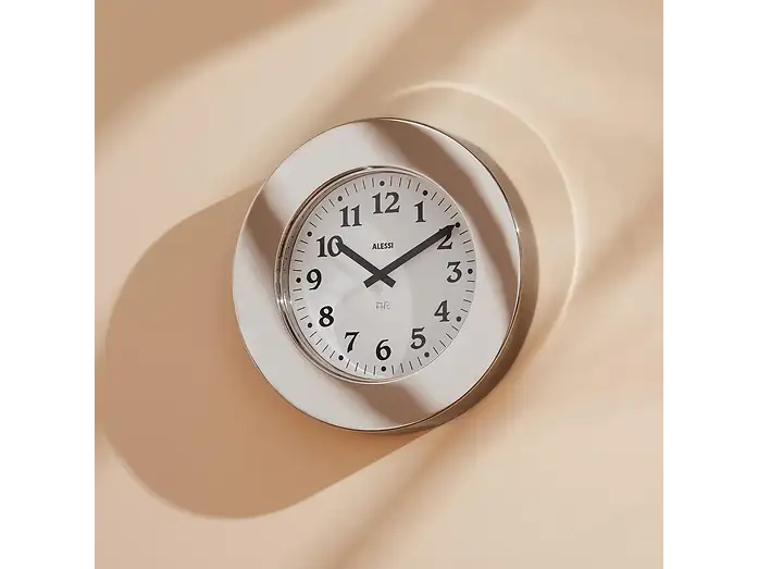 Alessi Momento Orologio da Parete di Design 40x40 cm in Metallo Cromato con Display LCD